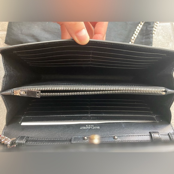 SAINT LAURENT
YSL Croc-Embossed Leather Wallet on Chain Monogram Black silver - Picture 9 of 12